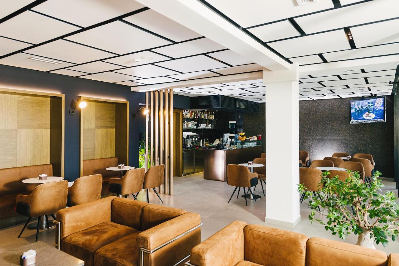 Hotel Egnatia Bërxull Esterno foto